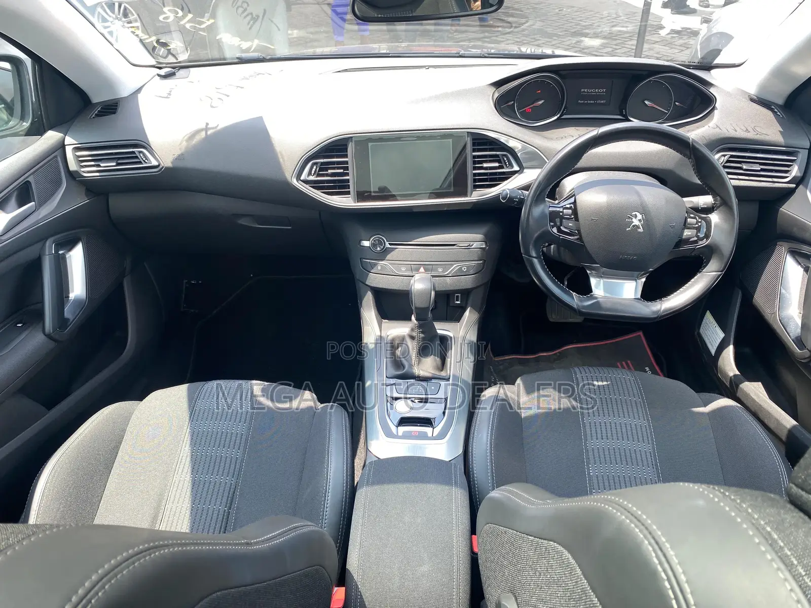 Peugeot 308 2018 Blue