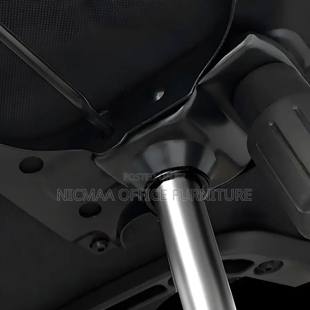 Office Seat: With Headrest Ergonomic Mesh Black Seat
