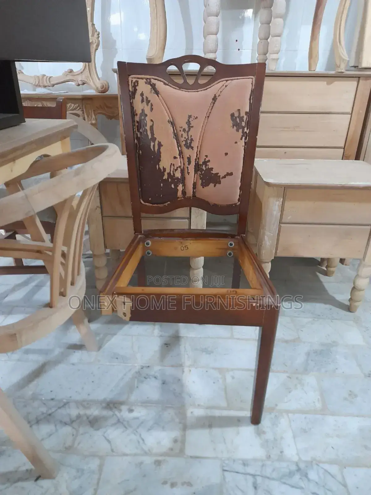 Broken Dining Chair Leg/Stand Restoration and Repainting