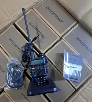 Baofeng Uv-82 Dual Band Uhf VHF 136-147/400-520mhz Walkie Talkie