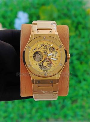 Men's Luxury Gold Watch - thumbnail 2