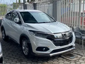 Honda Vezel 2018 White