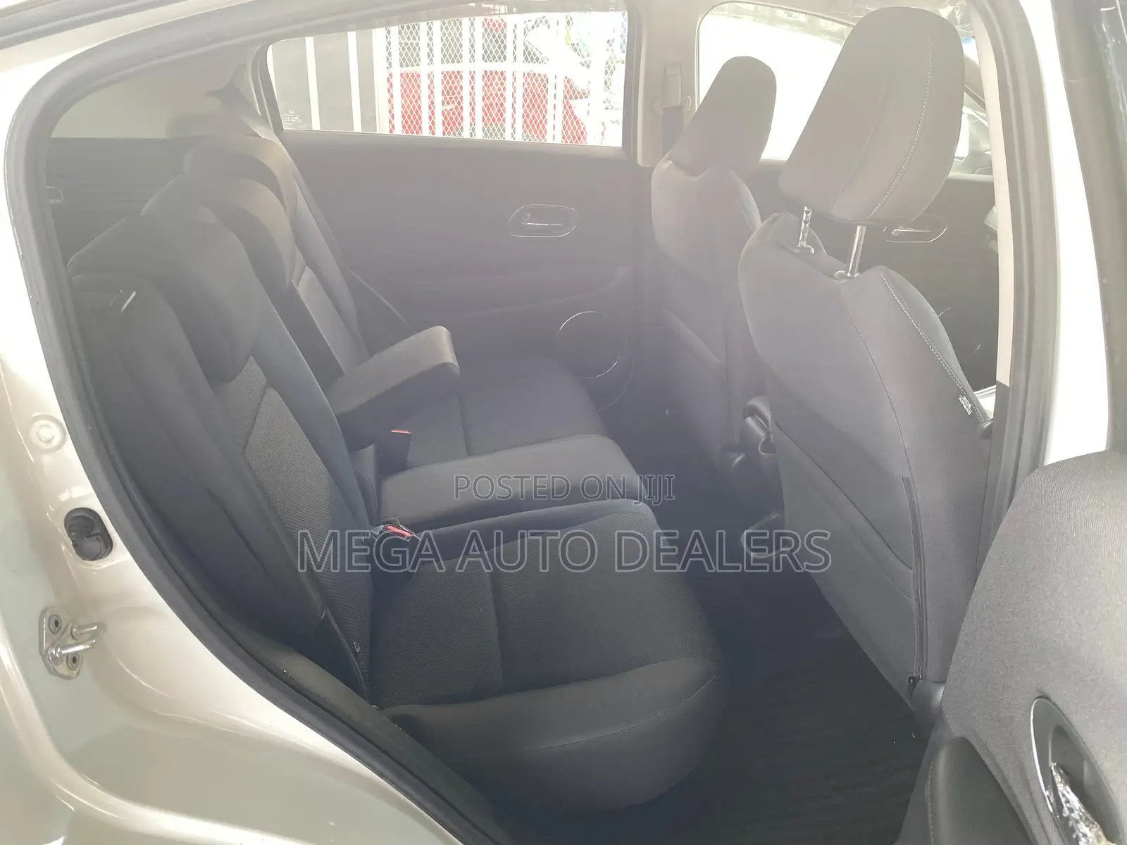 Honda Vezel 2018 White