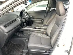 Honda Vezel 2018 White