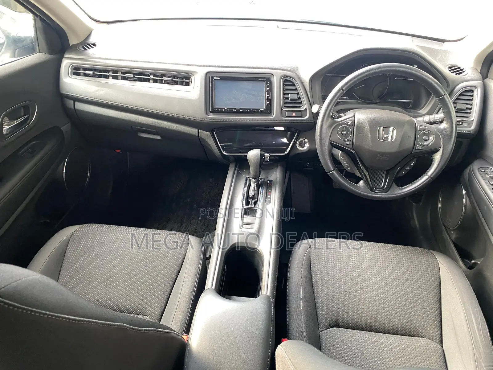 Honda Vezel 2018 White