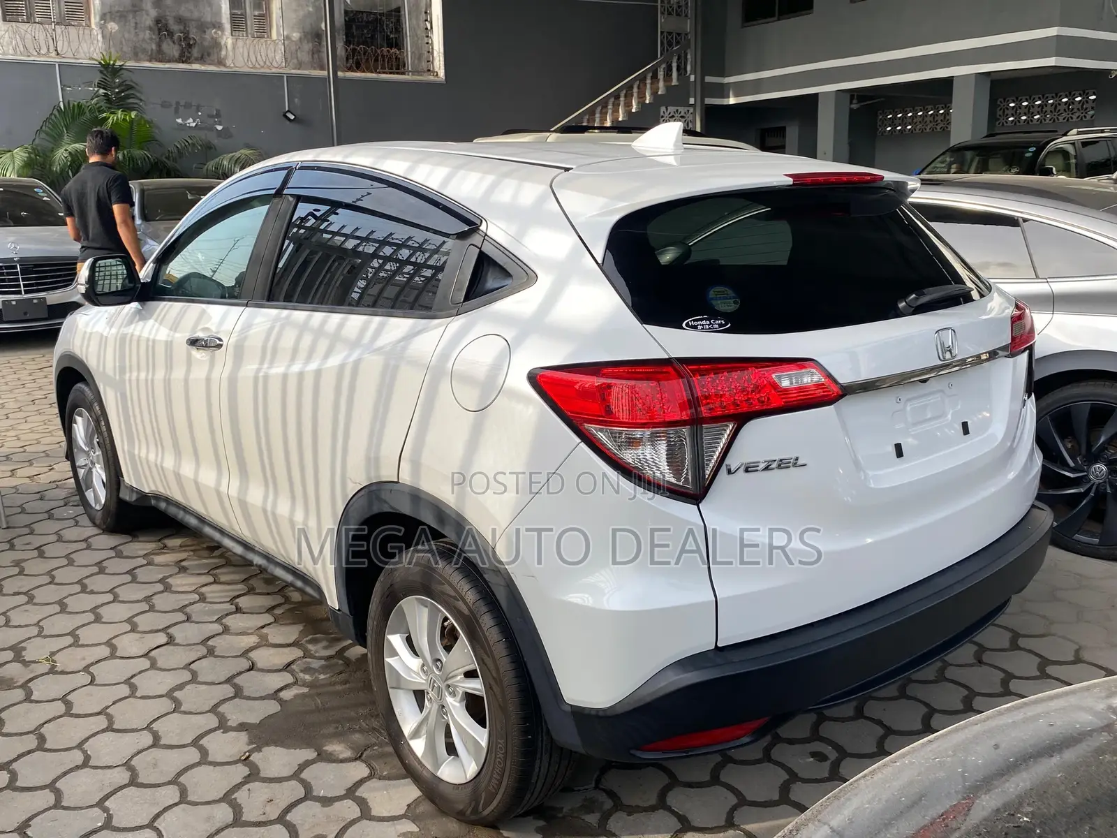 Honda Vezel 2018 White