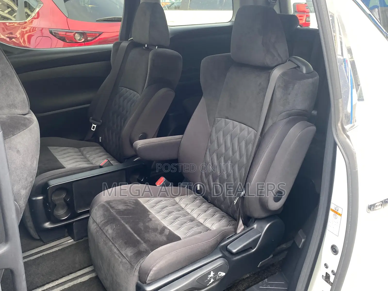 Toyota Alphard 2018 White