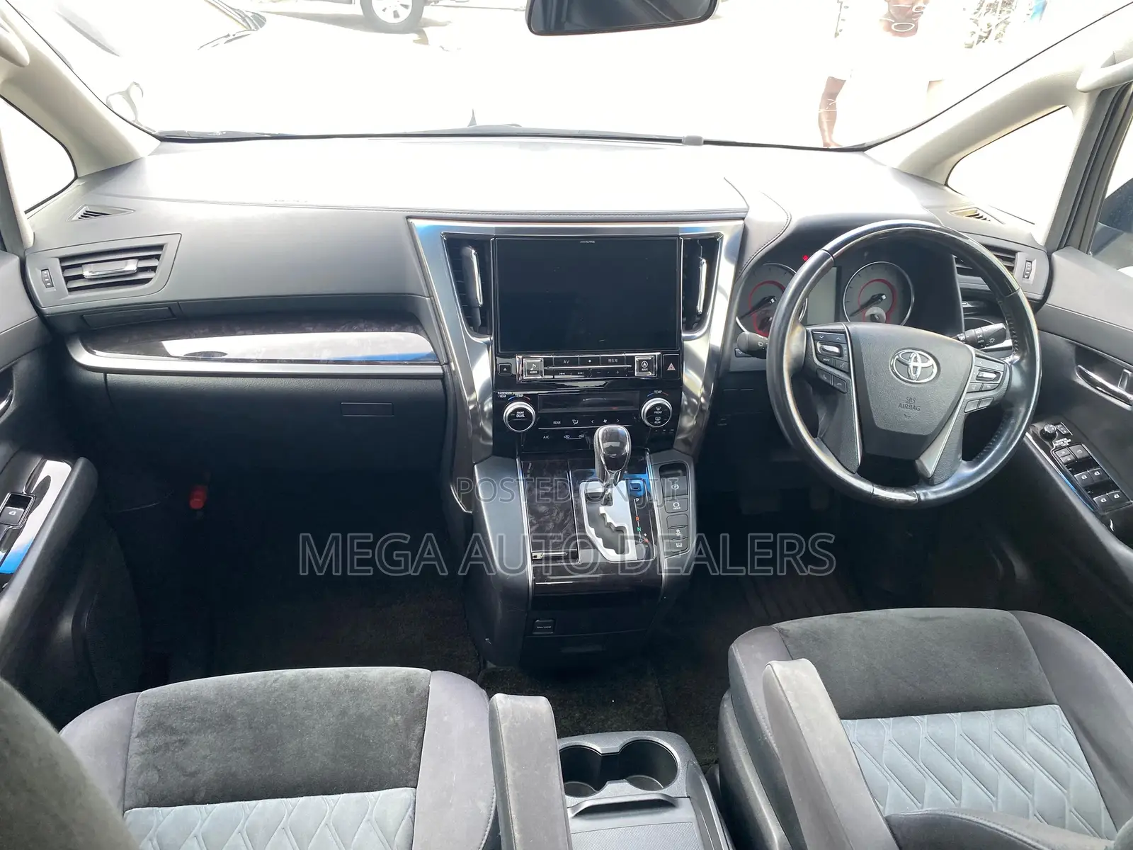 Toyota Alphard 2018 White