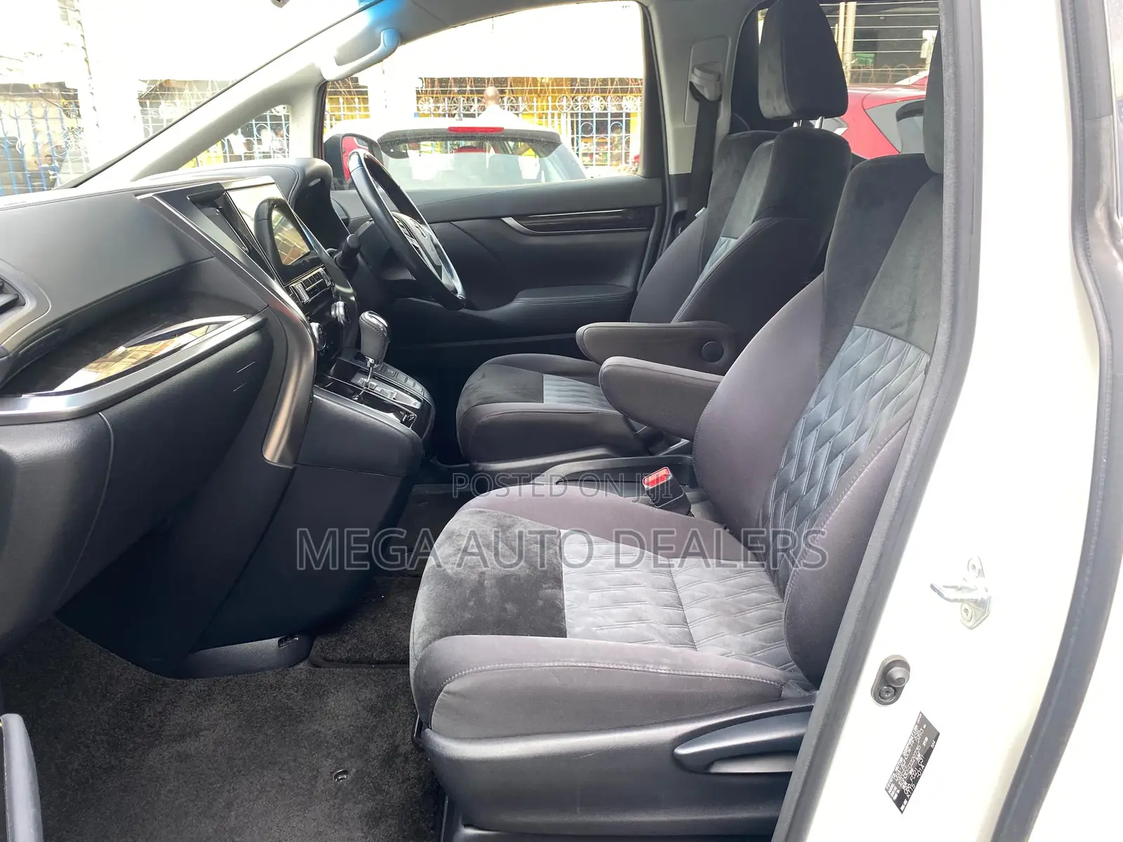 Toyota Alphard 2018 White