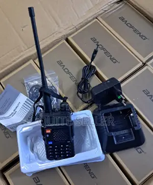 Baofeng Uv-82 Dual Radio Walkie Talkie High Power Uhf/VHF Ham Radio