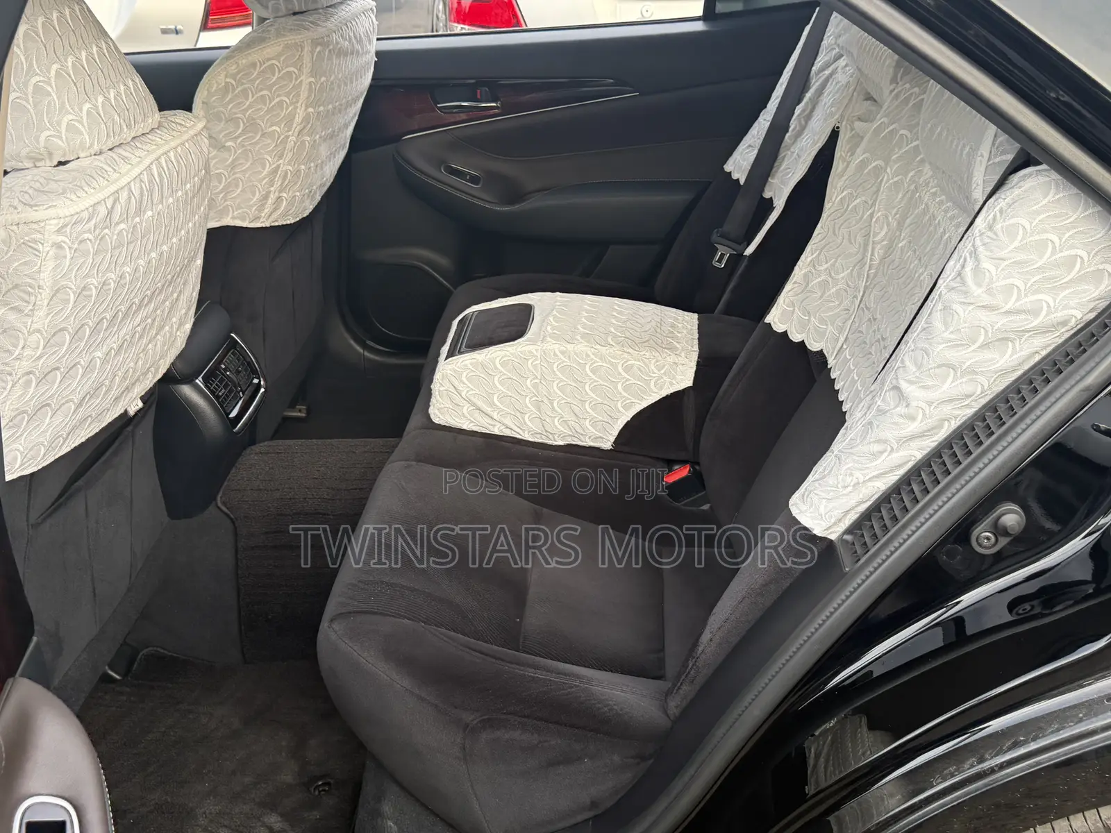 Toyota Crown 2018 Black