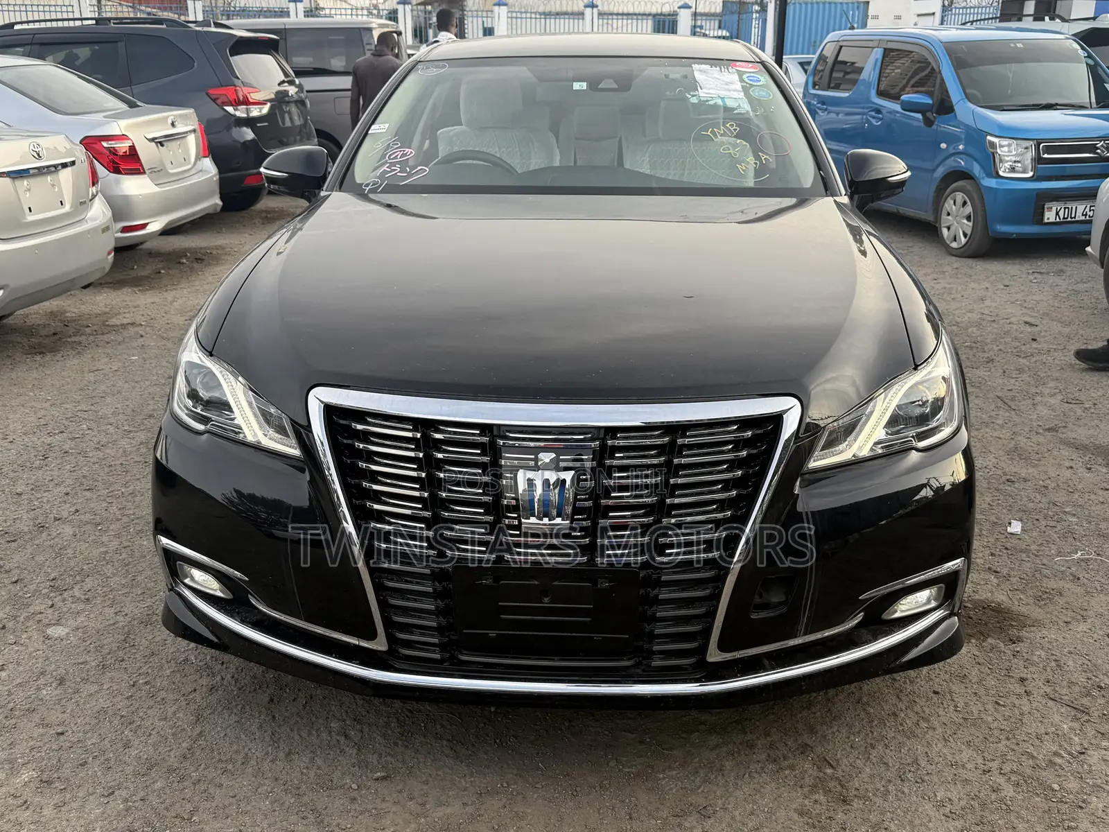 Toyota Crown 2018 Black