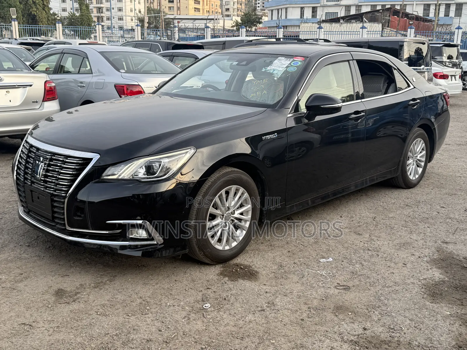 Toyota Crown 2018 Black