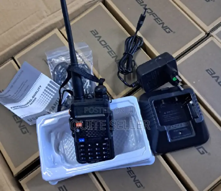 Baofeng Uv-82 Dual PTT Walkie Talkie With Speaker Mic and Programming