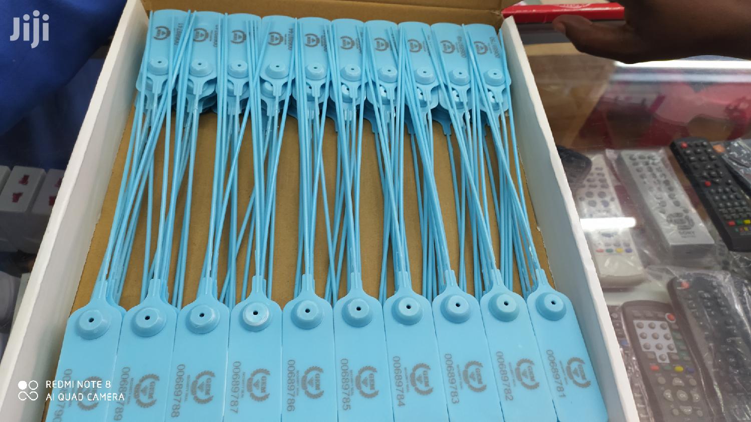 Plastic Seals Serialized Tamper Proof White/Yellow