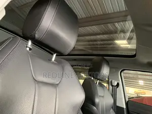 Land Rover Range Rover Evoque HSE 4x4 5-Door 2018 White