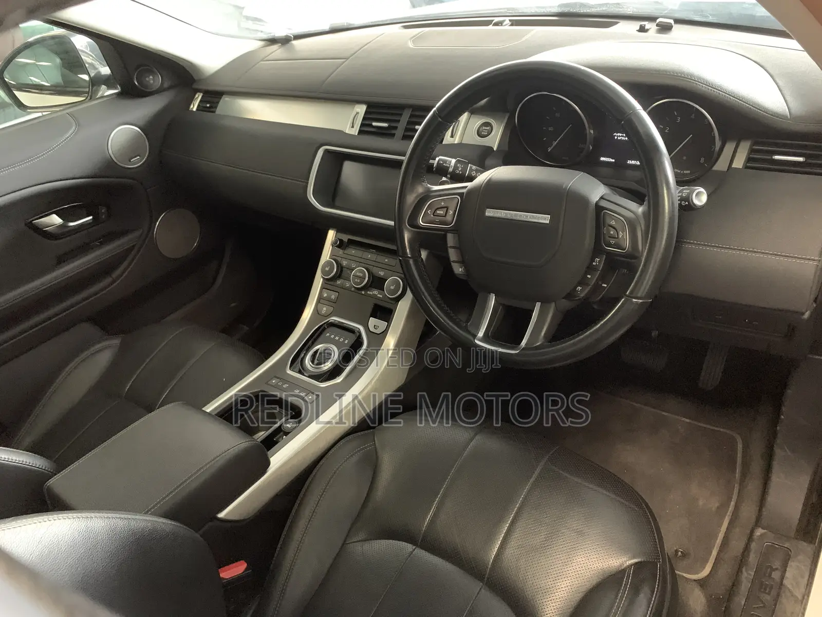 Land Rover Range Rover Evoque HSE 4x4 5-Door 2018 White