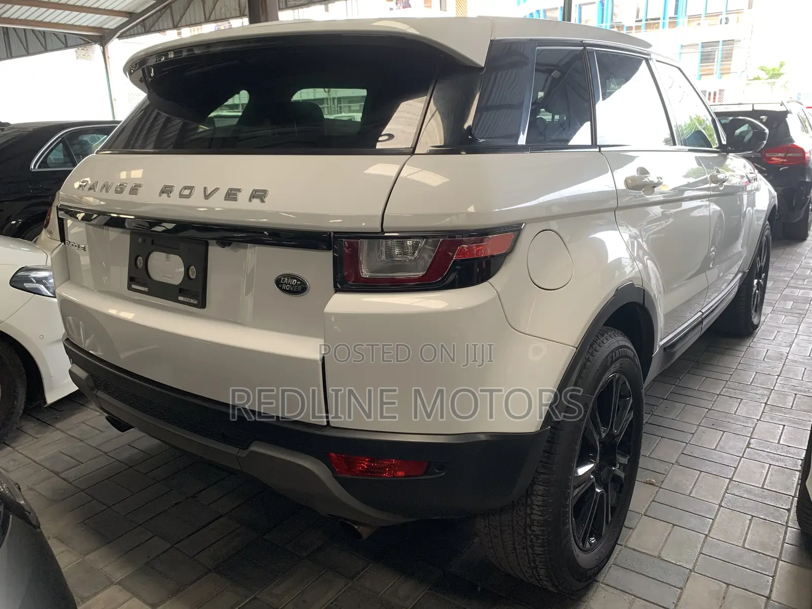 Land Rover Range Rover Evoque HSE 4x4 5-Door 2018 White