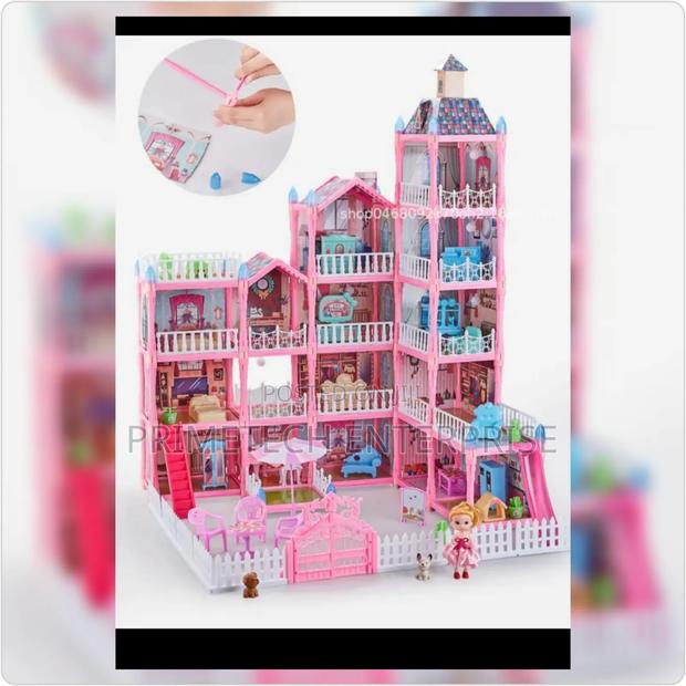 379 Pieces Kids Doll House - main view