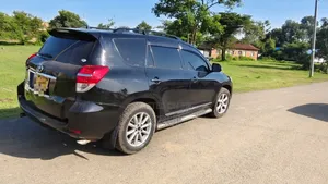 Toyota Vanguard 2011 Black