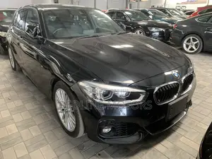 BMW 118i 2018 Black