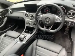 Mercedes-Benz C200 2018 Blue