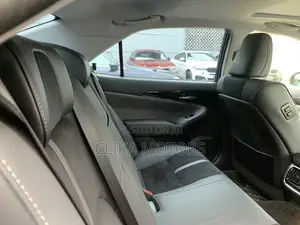 Toyota Crown 2018 Black