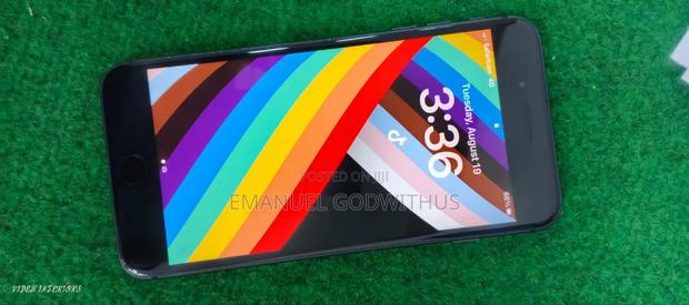 New Apple iPhone 8 Plus 256 GB Gray - thumbnail 3