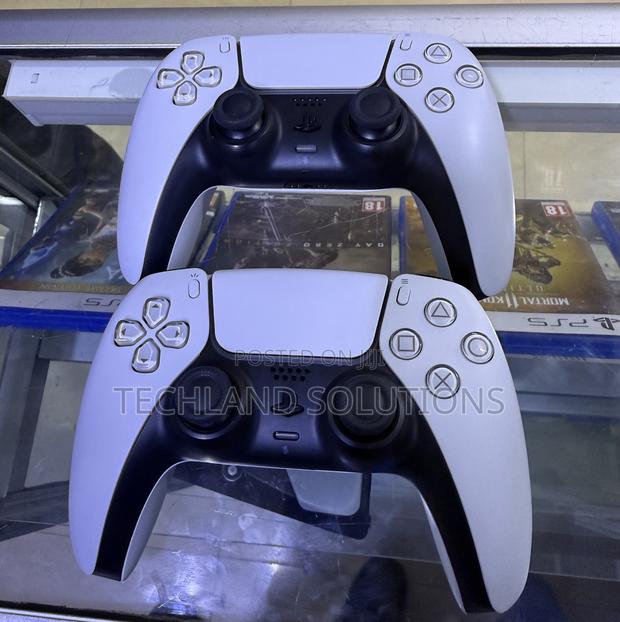 Nearly New Ps5 Used Pads - thumbnail 6