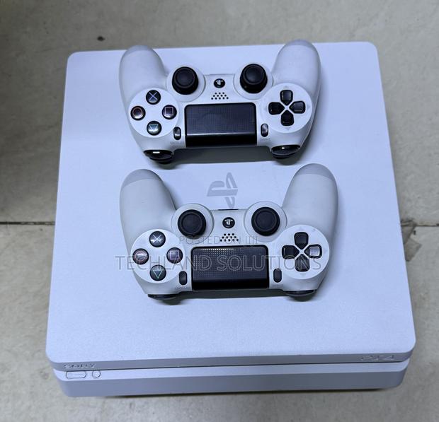 Milk White Ps4 Slim Console - thumbnail 3