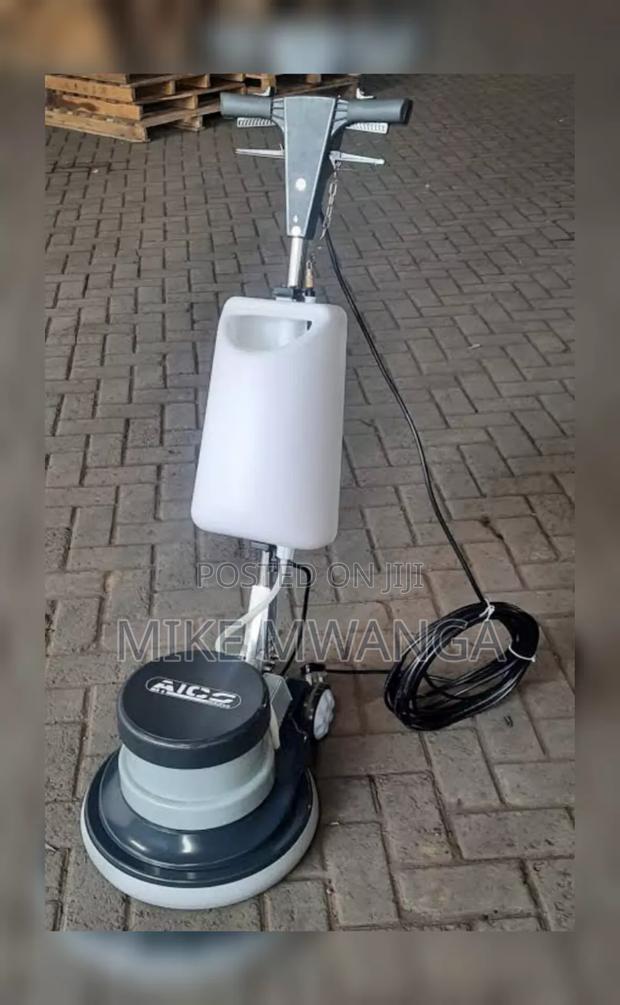 Floor Scrubbing Machine