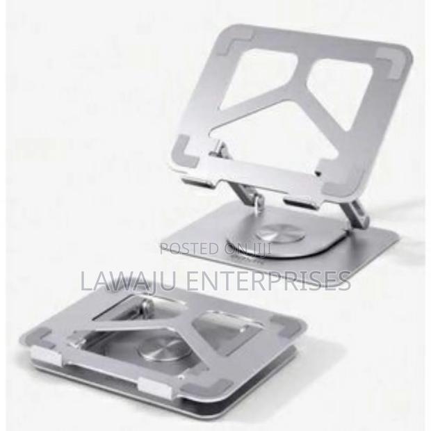 Computer Support Bracket