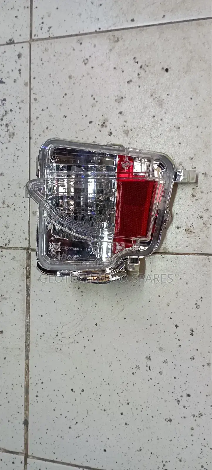 Toyota Ractis Rear Bumper Reflectors