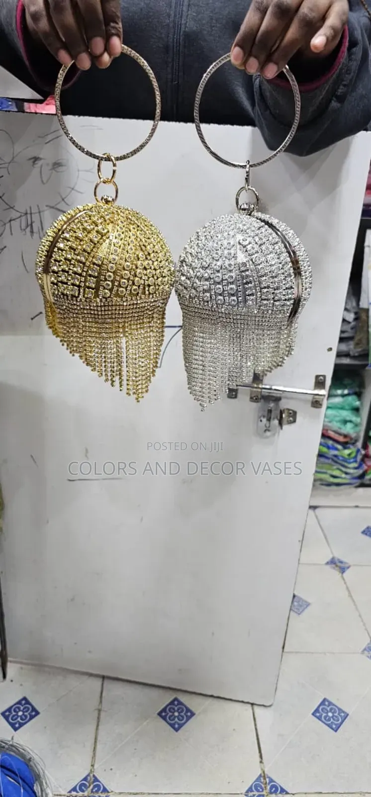 Round Wedding Bags