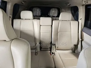 Toyota Land Cruiser Prado 2.8 2021 Off white
