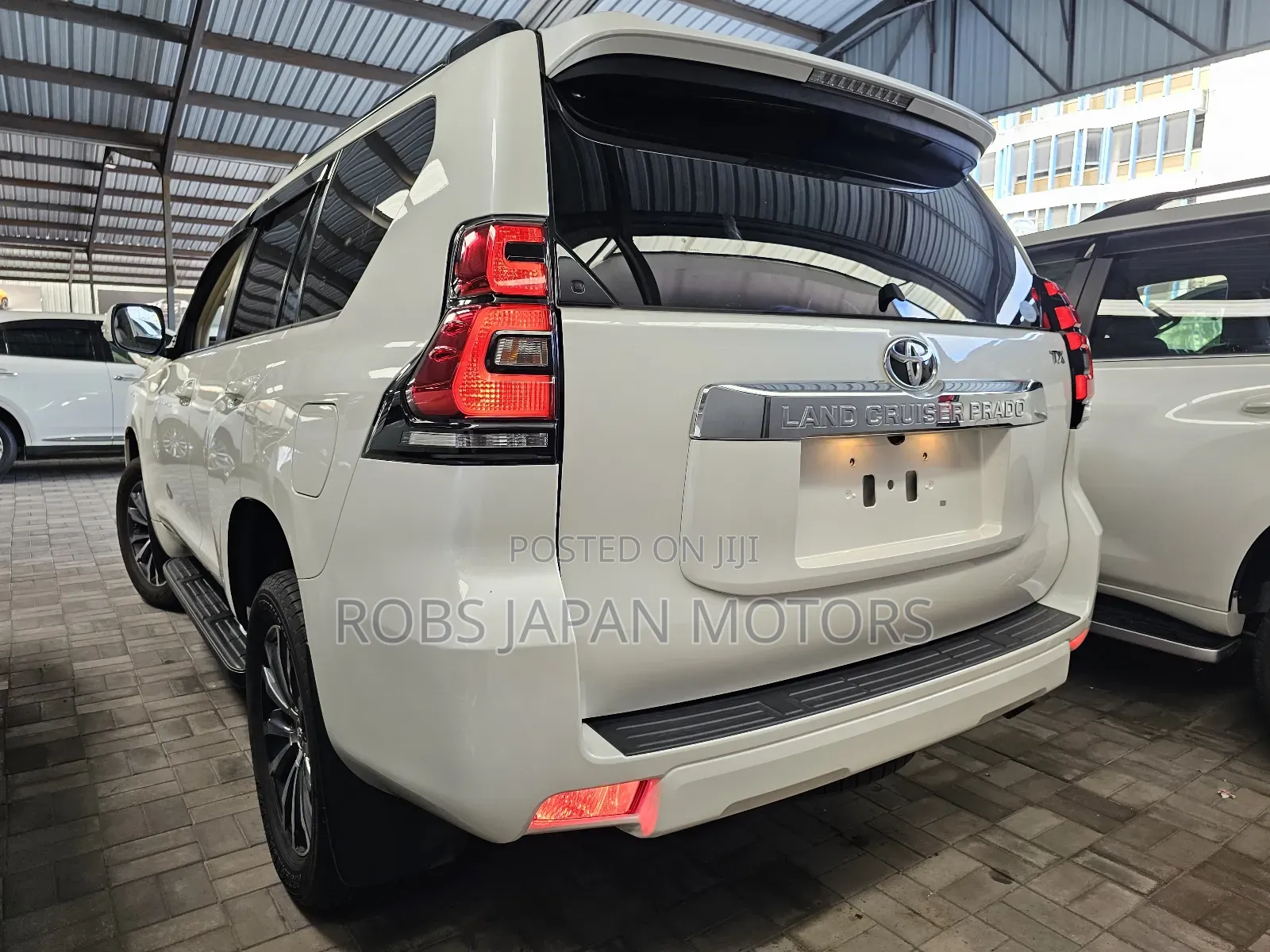Toyota Land Cruiser Prado 2.8 2021 Off white