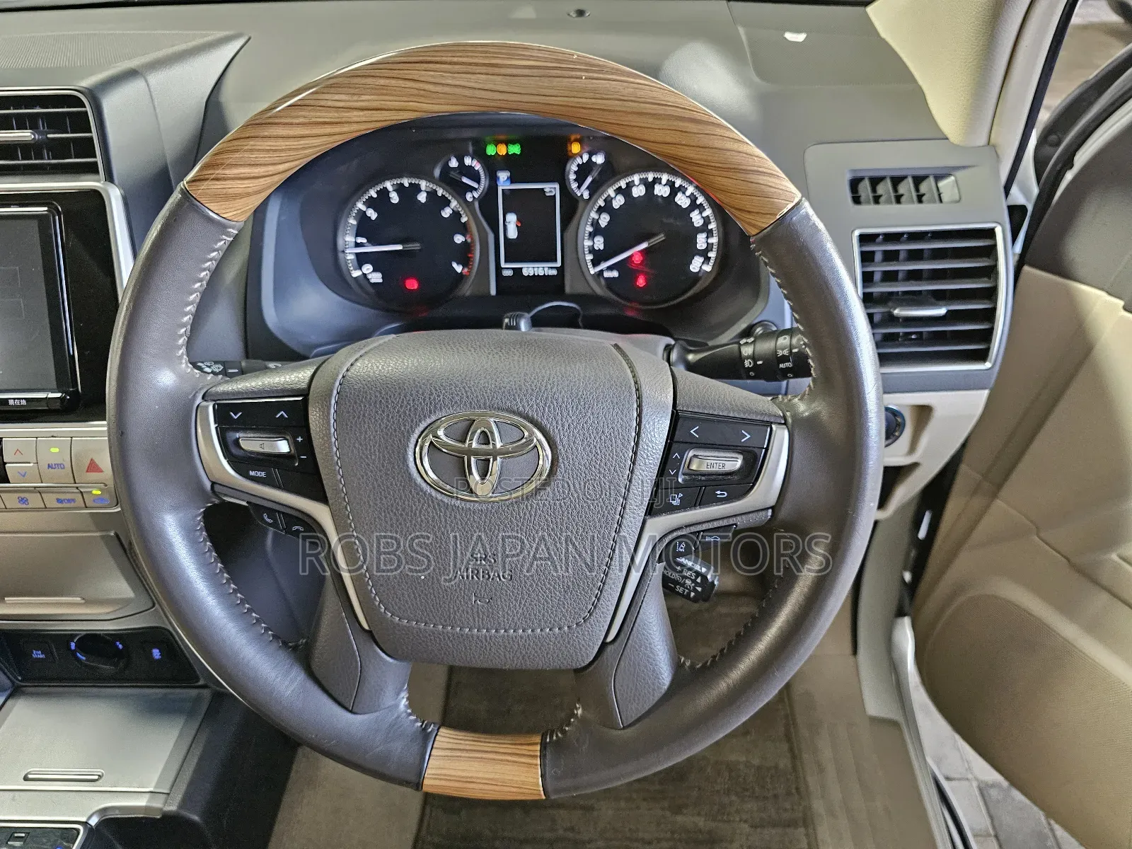 Toyota Land Cruiser Prado 2.8 2021 Off white