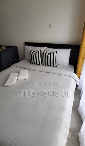 Air BNB Space - 2 Bedroom - thumbnail 2