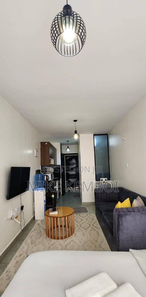 Air BNB Space - 2 Bedroom - thumbnail 3