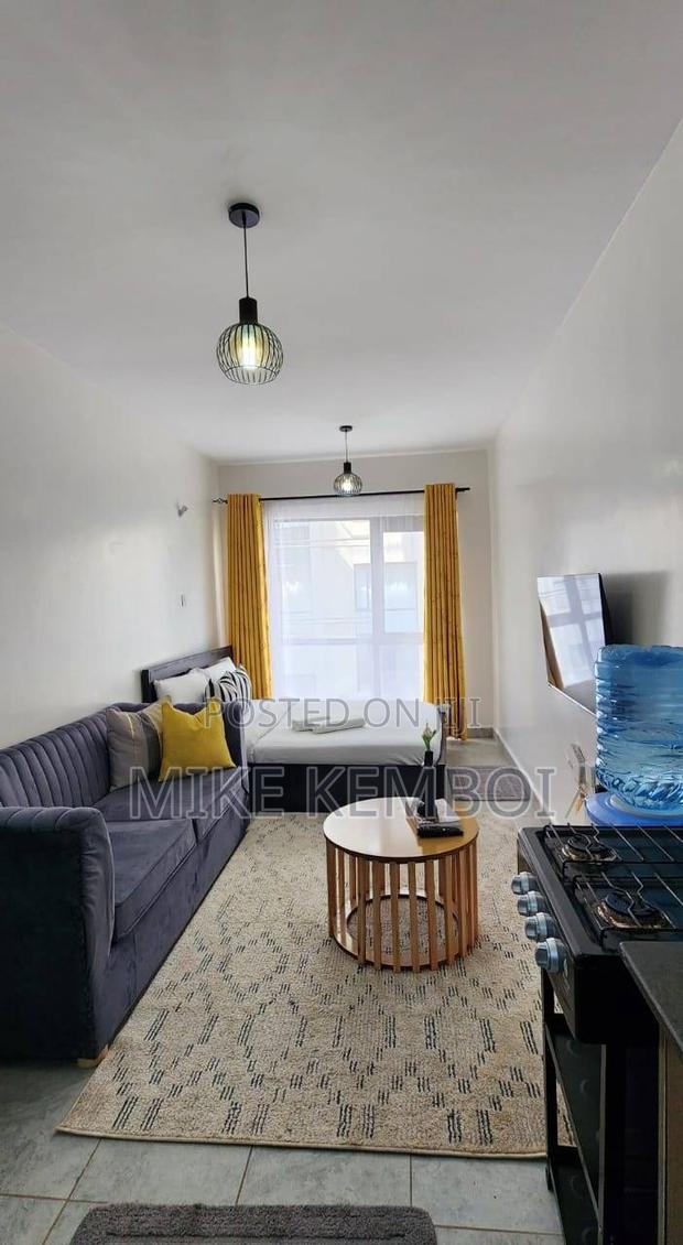 Air BNB Space - 2 Bedroom - thumbnail 5