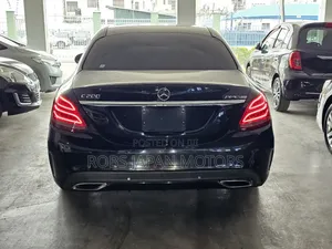 Mercedes-Benz C200 2017 Black