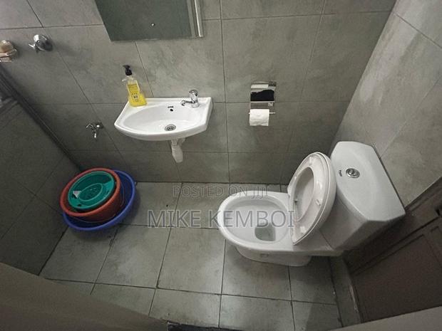 Air BNB - 2 Bedroom Apartment - thumbnail 2