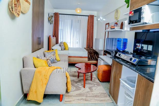 Air BNB 2 Bedroom - thumbnail 5