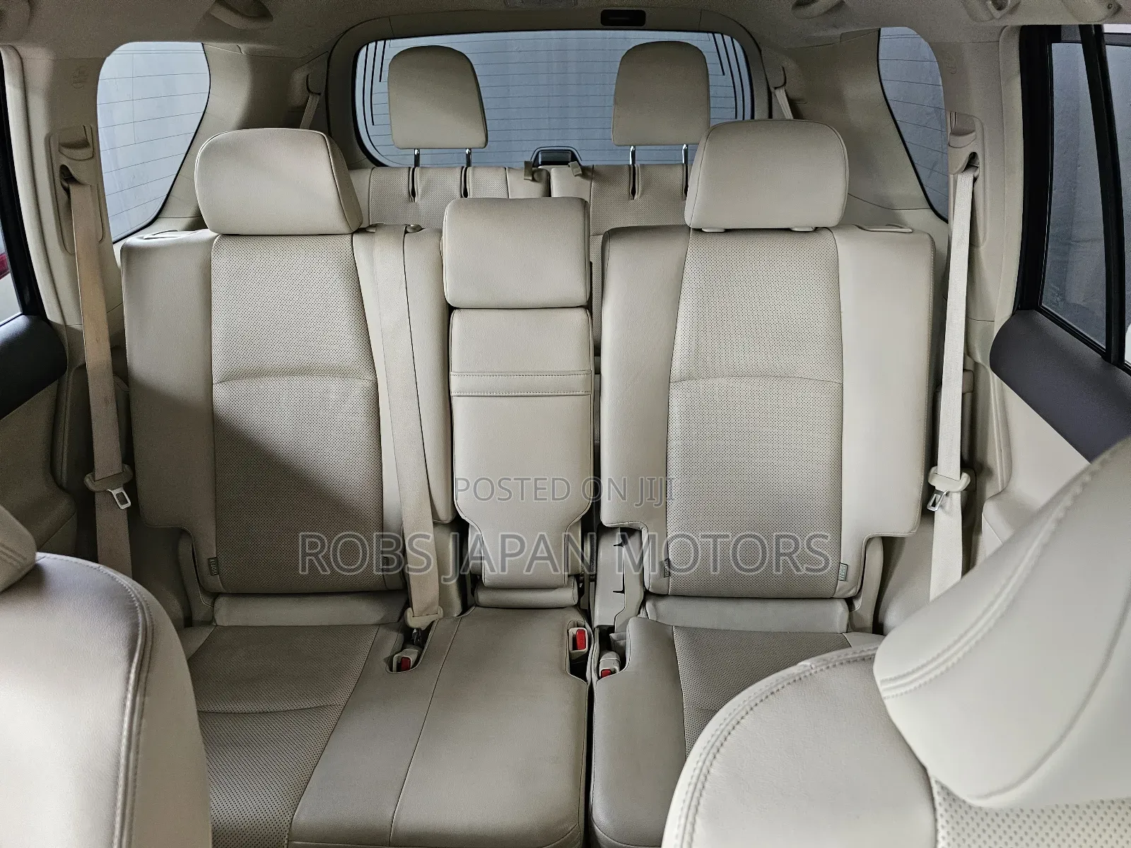 Toyota Land Cruiser Prado 2.8 2019 Off white