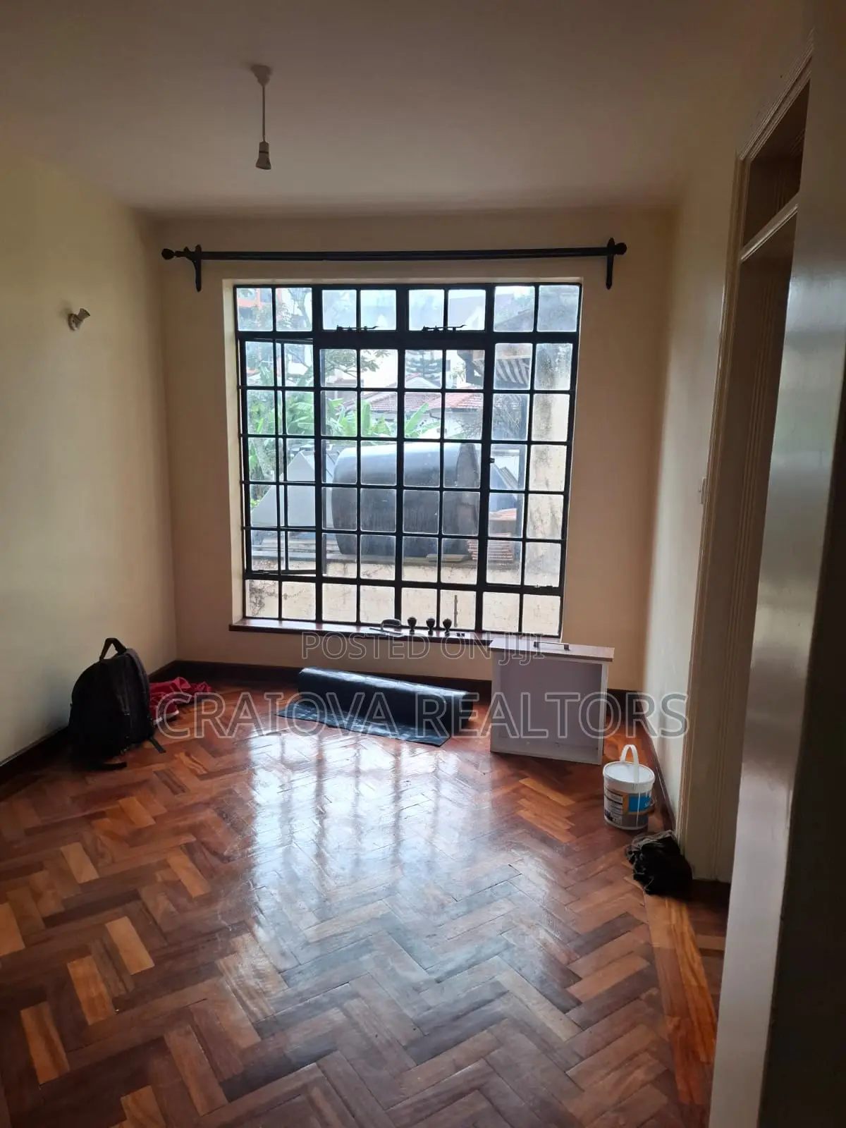 3bdrm Apartment in Valley Arcade for rent