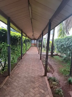3bdrm Apartment in Valley Arcade for rent