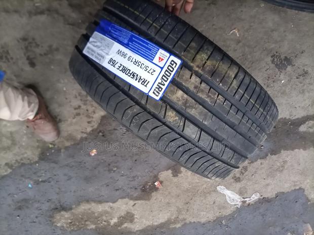 275/35r19 Goddard Tyres - main view