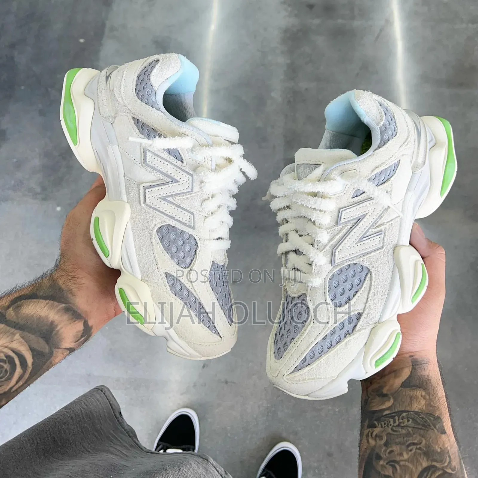 Ladies Unique New Balance 9060
Size 36__42