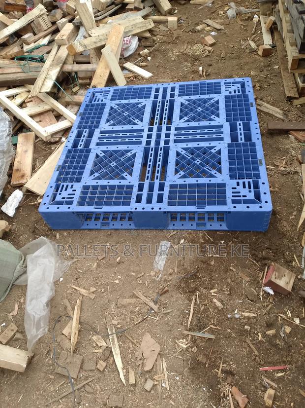Nestable Plastic Pallet