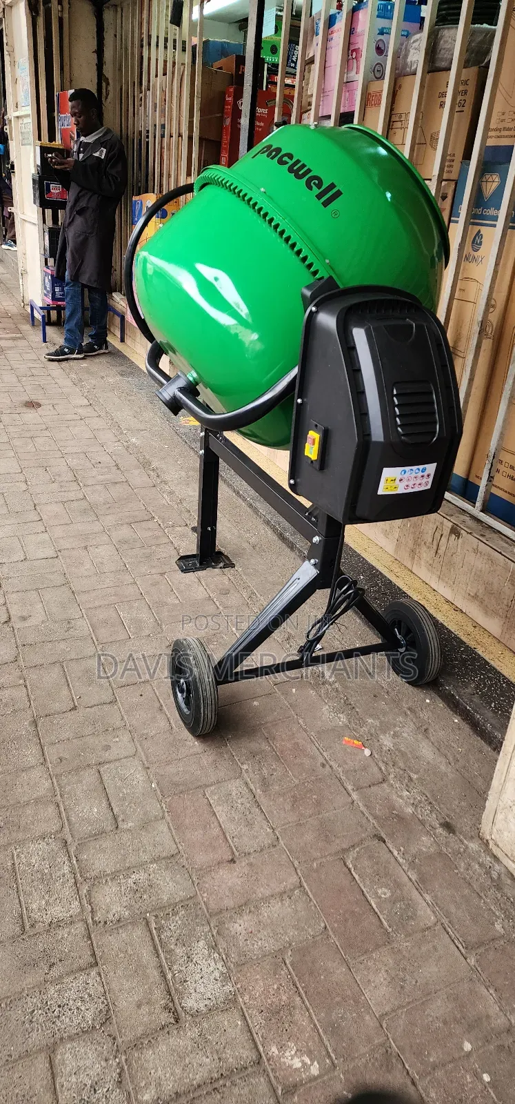 Electric Concrete Mixer With Geared 2800 PRM Motor